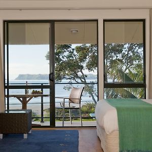 One-Bedroom Apartment Beachfront